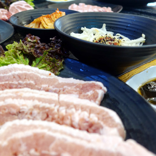 육하원칙 아산본점 · 삼겹살 실제 사진