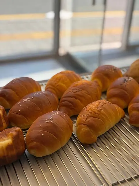 골든로우프 업체 사진에 담긴 소금빵
